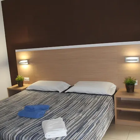 Piso Solymar Trimar * يوريت دي مار